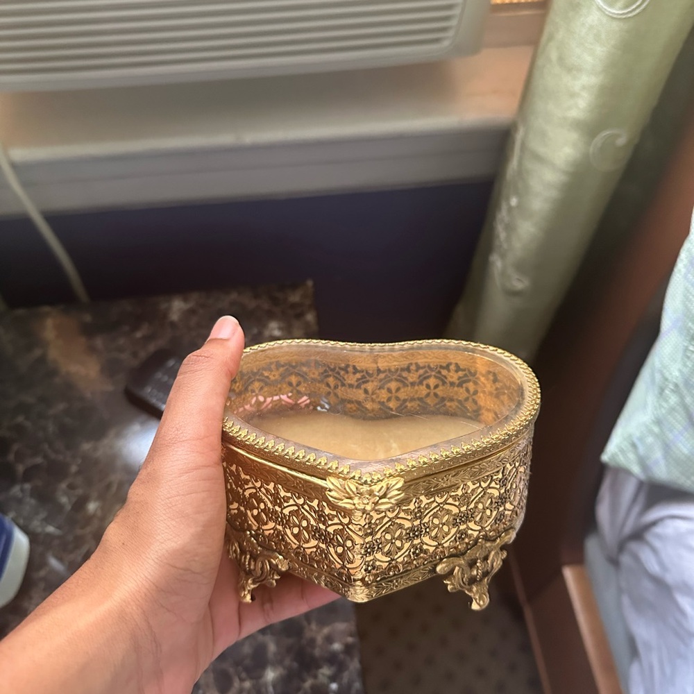 Vintage jewelry box